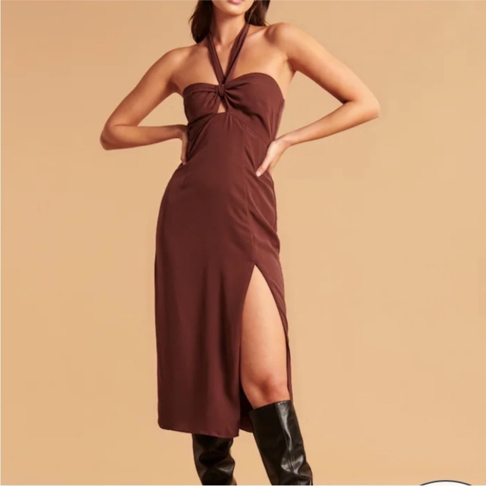Abercrombie and Fitch Knot-Front Cutout
Halter Midi Dress